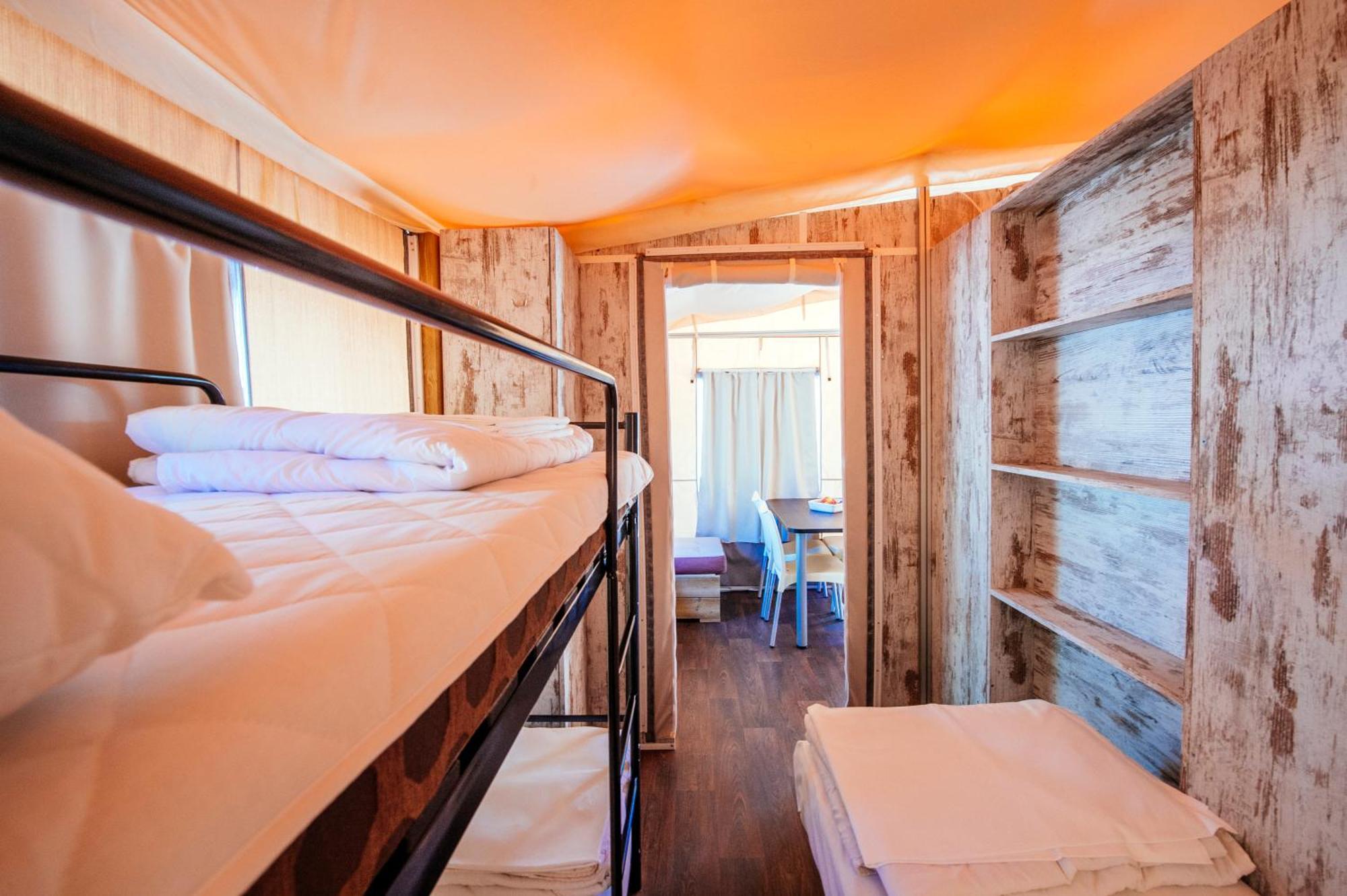 Zaton Holiday Resort Glamping Tents Nin Ruang foto